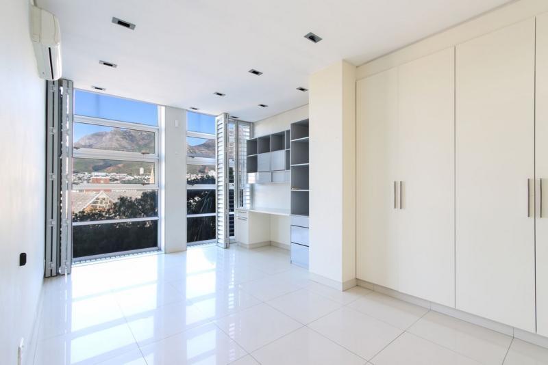 To Let 2 Bedroom Property for Rent in Cape Town City Centre Western Cape